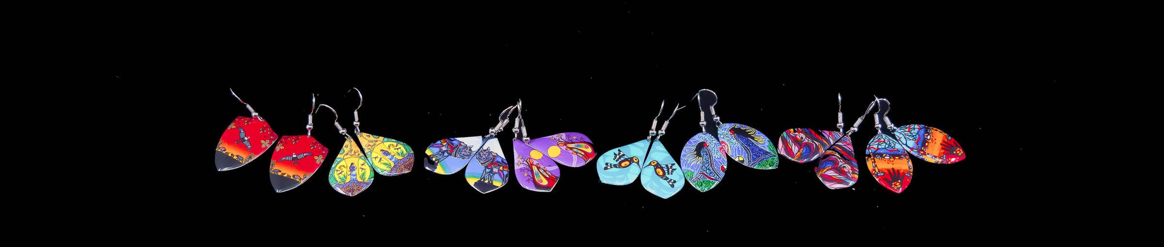 BIJOUX AVEC REPRODUCTIONS D'ART AUTOCHTONE - Boutique Equinoxe