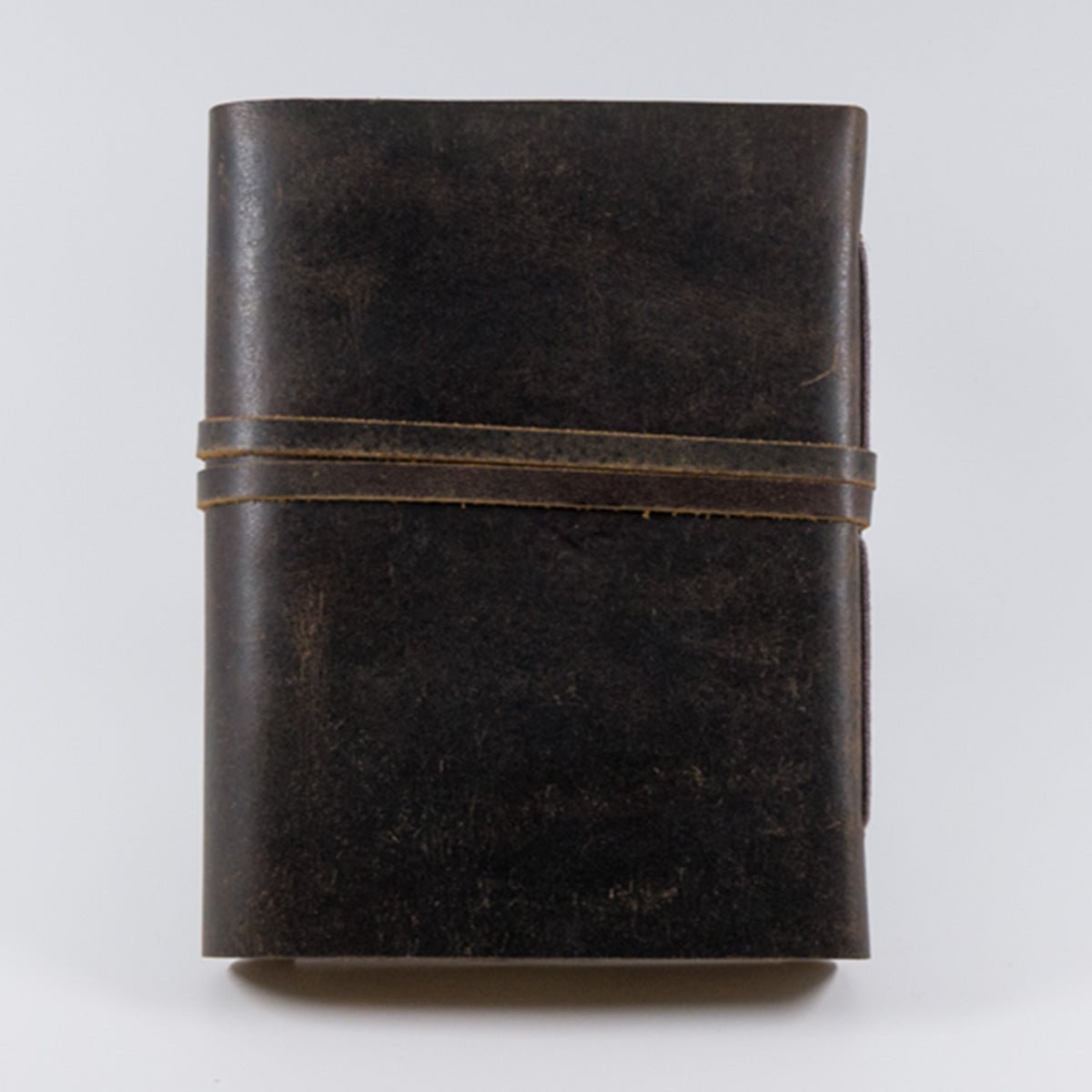 Carnet en cuir, fermeture en clé - Boutique Equinoxe