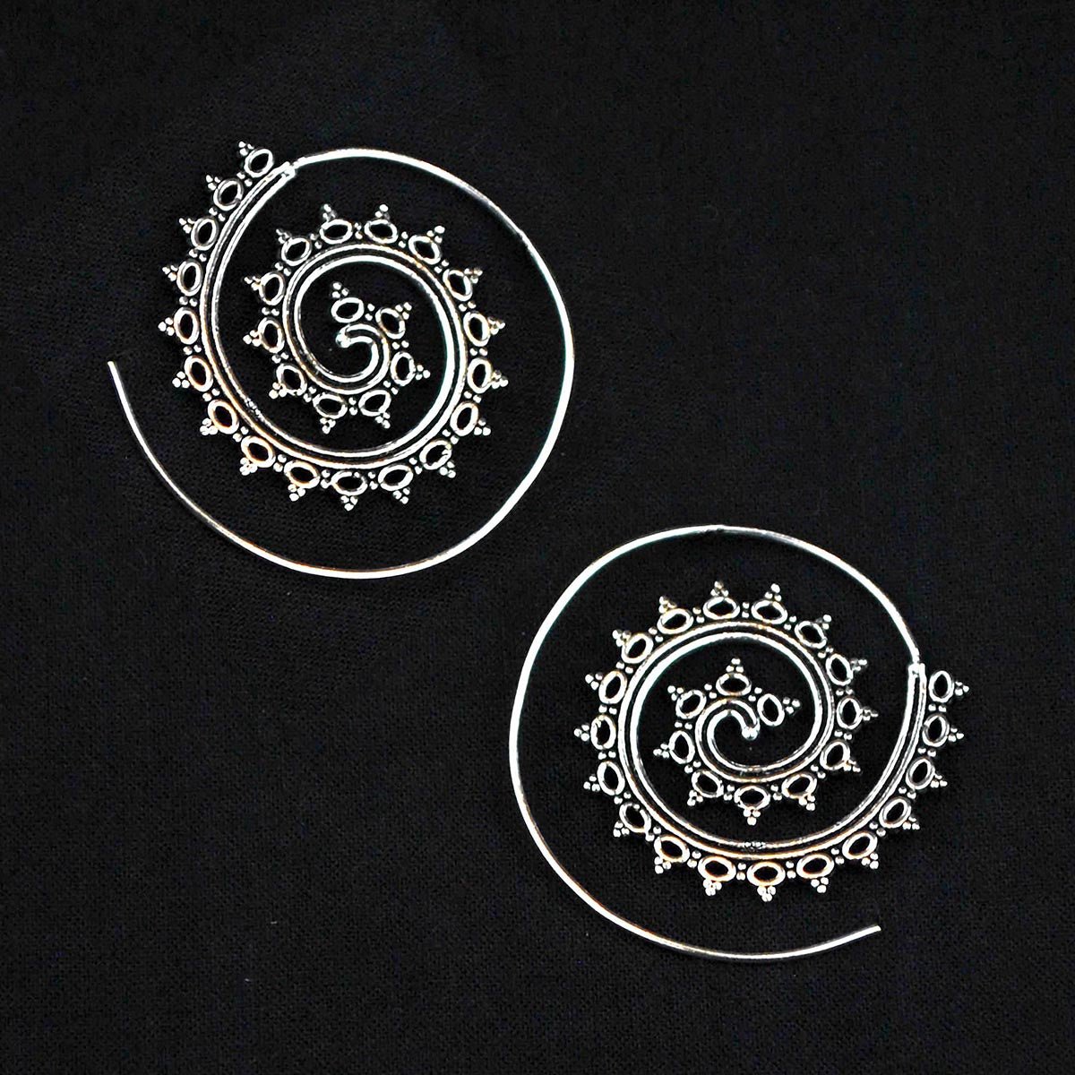 Boucle d'oreille boho spirale - Boutique Equinoxe