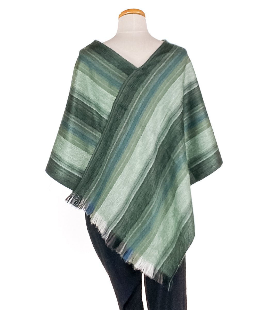 poncho-à-boutons-de-l'équateur-mélange-alpaga | boutique-equinoxe