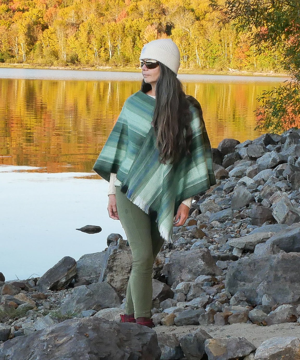 poncho-à-boutons-de-l'équateur-mélange-alpaga | boutique-equinoxe