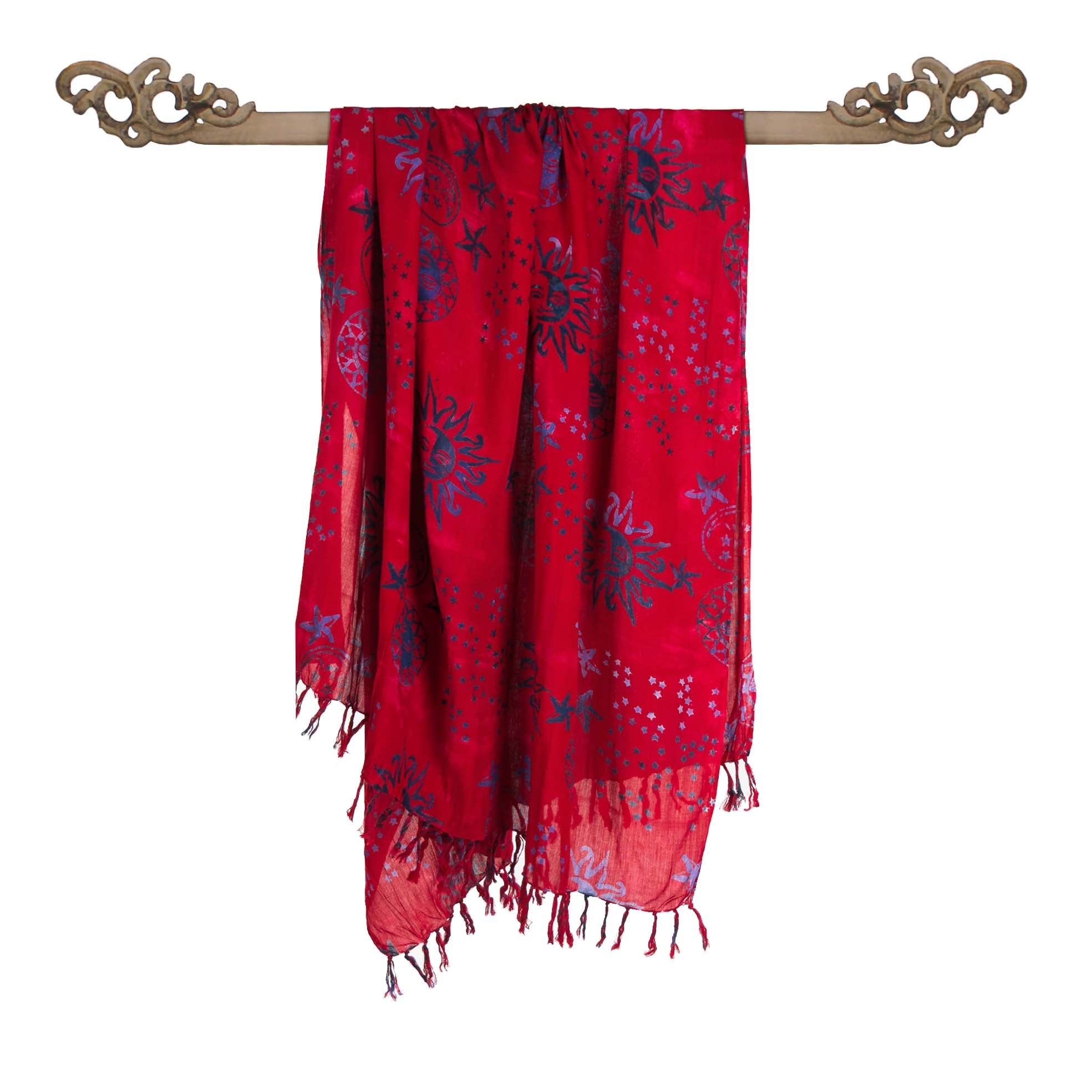 Paréo Batik rouge, soleils bleus - Boutique Equinoxe