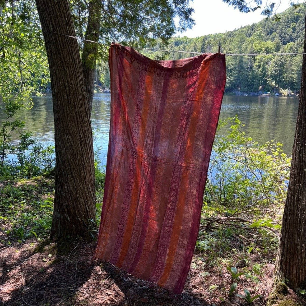 Paréo Rose et Terre en Batik - Boutique Equinoxe
