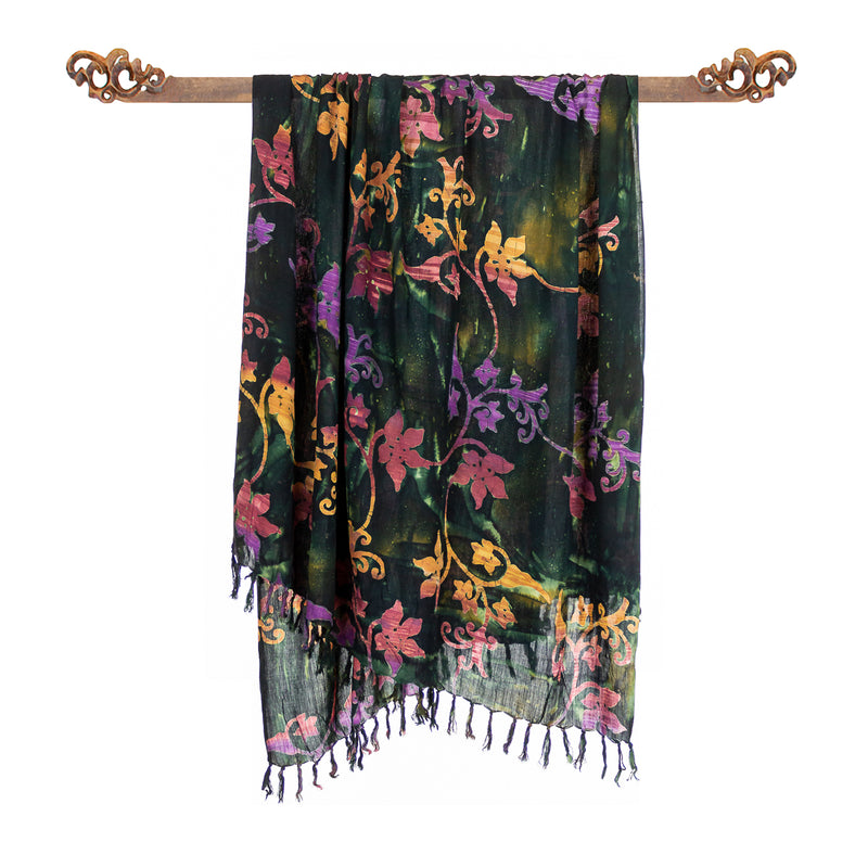 Paréo Vert Vignes et Feuilles en batik.