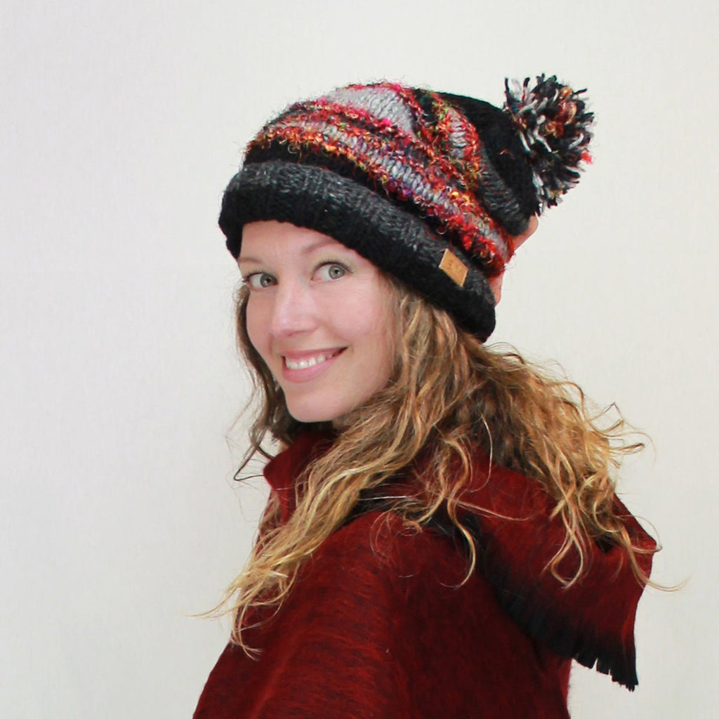 Tuque en laine à pompon avec soie recyclée